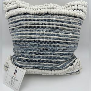 NWT!! LR Home - Bold Textured Navy Throw Pillow, 18" x 18", Blue/Ivory